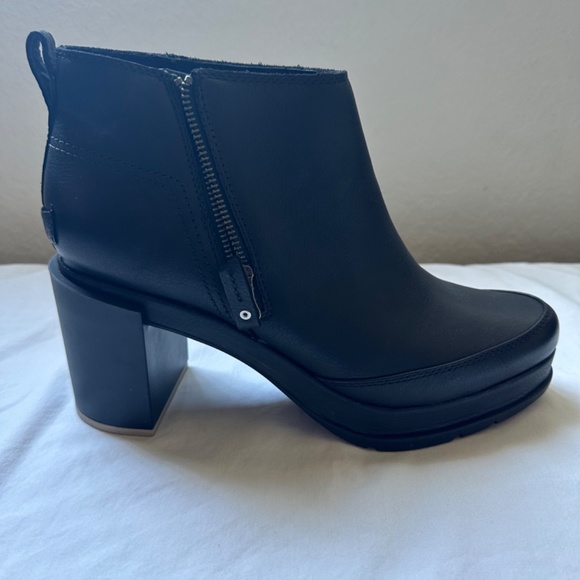 Sorel Blake Bootie - Picture 7 of 9